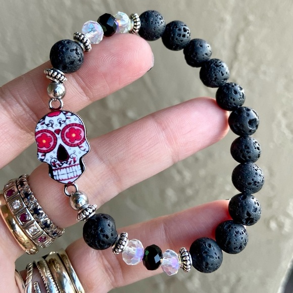 π΄β SALE ! red dot items are 2 for $25 . Bundle more than 3 and its $10 each π - Picture 7 of 13